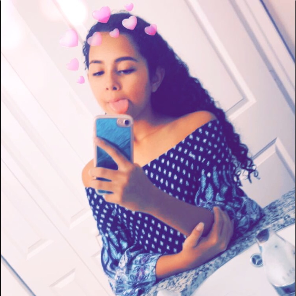 Meet your Posher, Emily